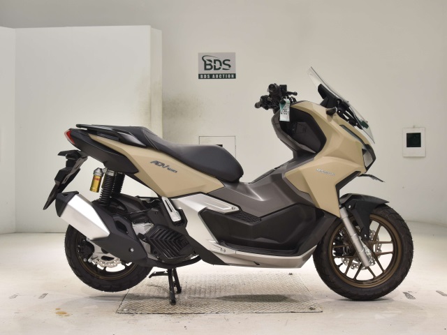 Honda ADV 160 2024