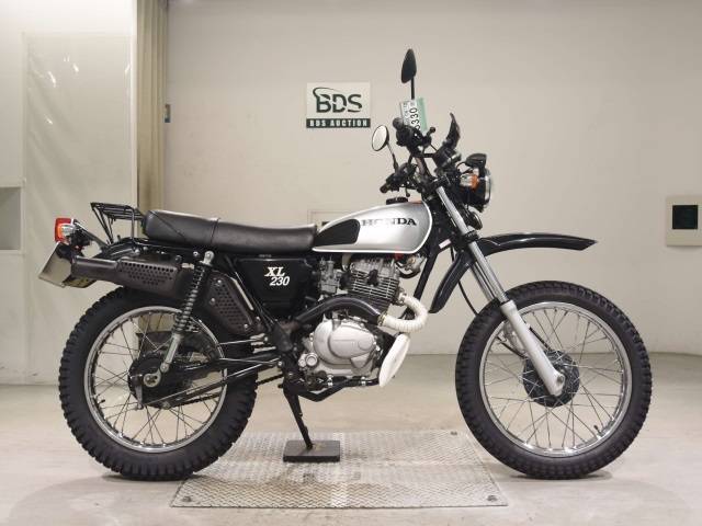 Honda XL230 2002