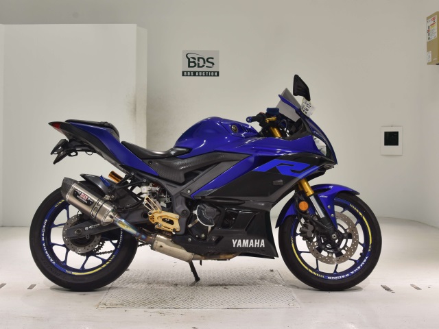 Yamaha YZF-R25A 2019