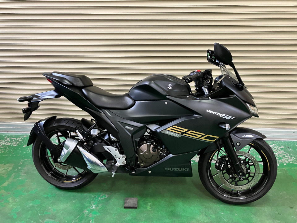 Suzuki GIXXER SF250