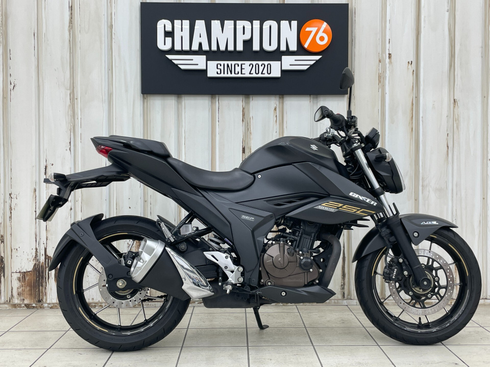Suzuki GIXXER250