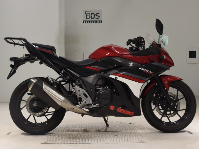 Suzuki GSX250R