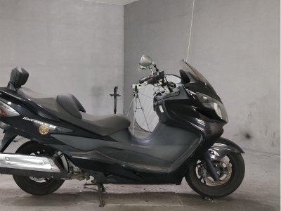 Suzuki SKYWAVE 250S