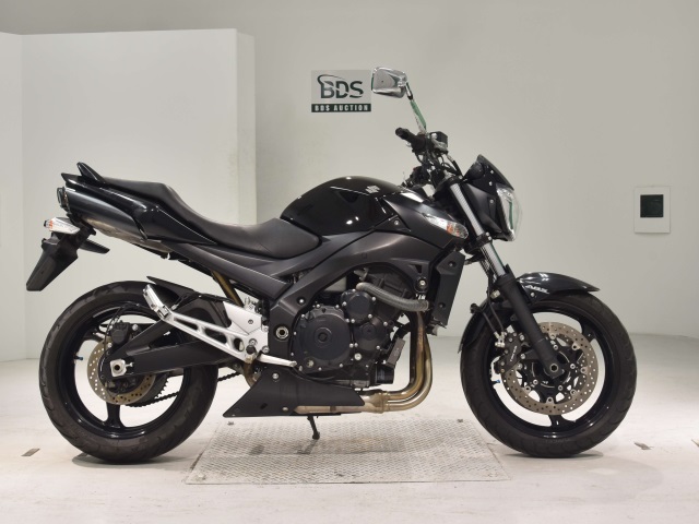 Suzuki GSR400A 2009