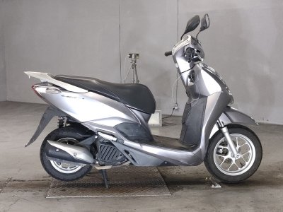 Honda LEAD125 2018