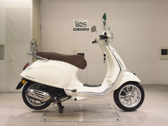 Vespa PRIMAVERA50 2019