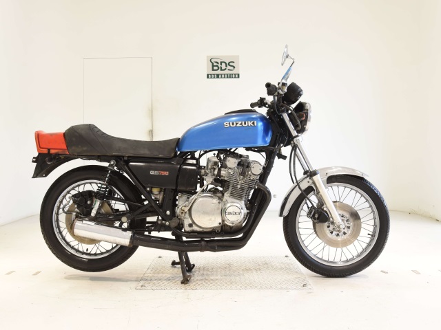 Suzuki GS750