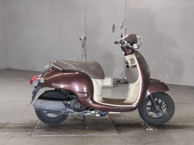 Honda GIORNO 2011