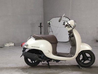 Honda GIORNO 2011