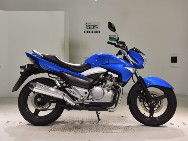 Suzuki GSR250