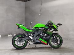 Kawasaki NINJA ZX-25R KRT 2021