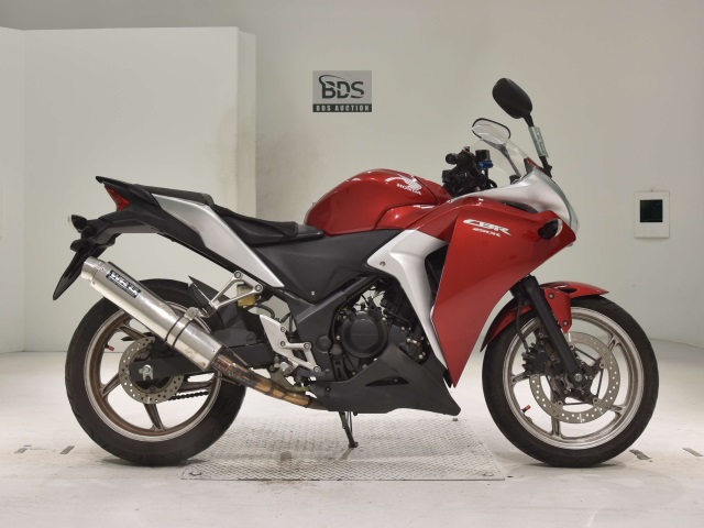 Honda CBR250R 2011