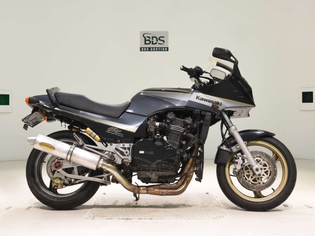 Kawasaki GPZ900R 1994