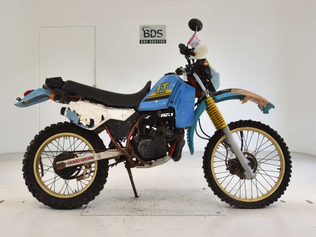 Yamaha DT200R