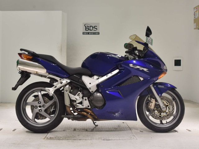 Honda VFR800F 2004