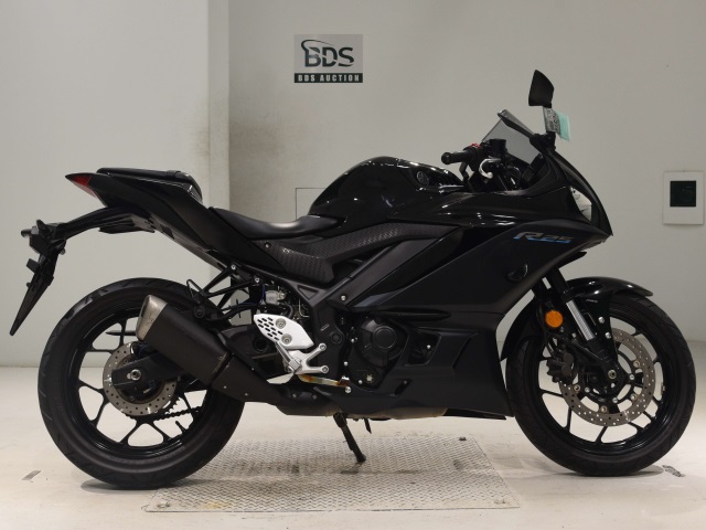 Yamaha YZF-R25A 2022