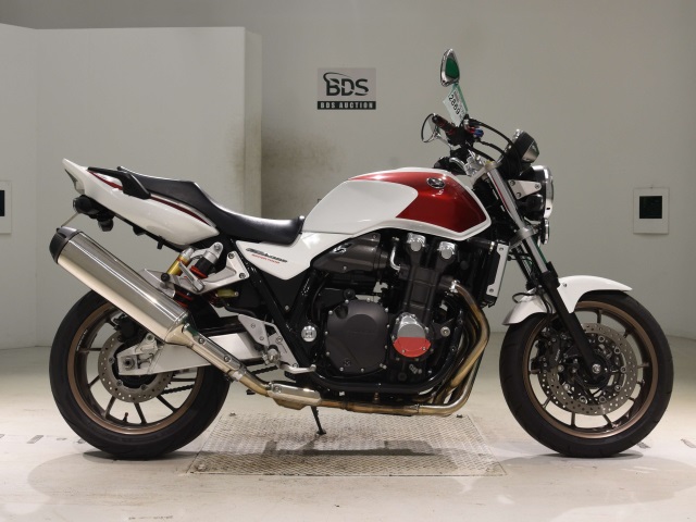 Honda CB1300SFA 2015