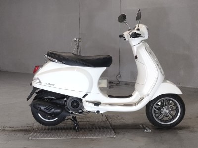 Vespa LX125IE 2021