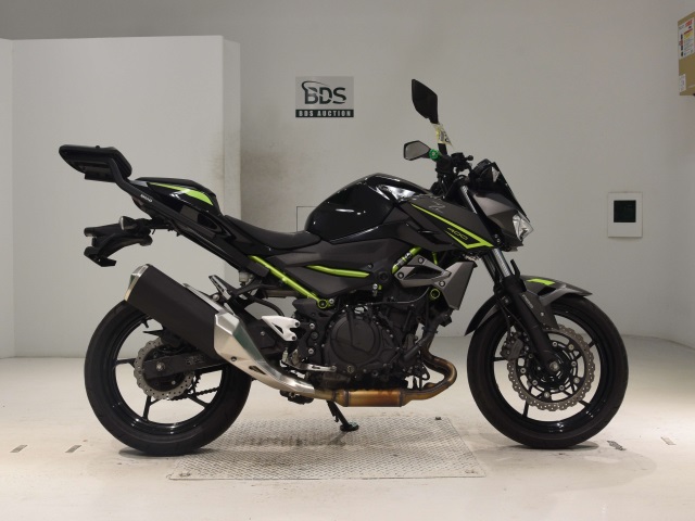 Kawasaki Z400 2023