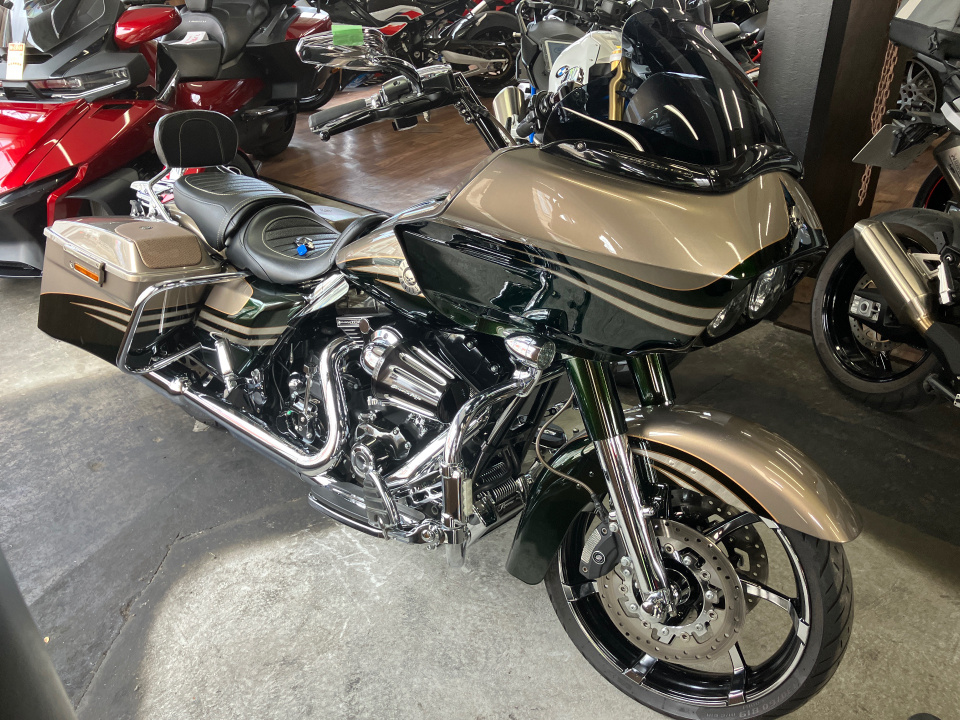 HD ROAD GLIDE FLTRXSE1800 2013