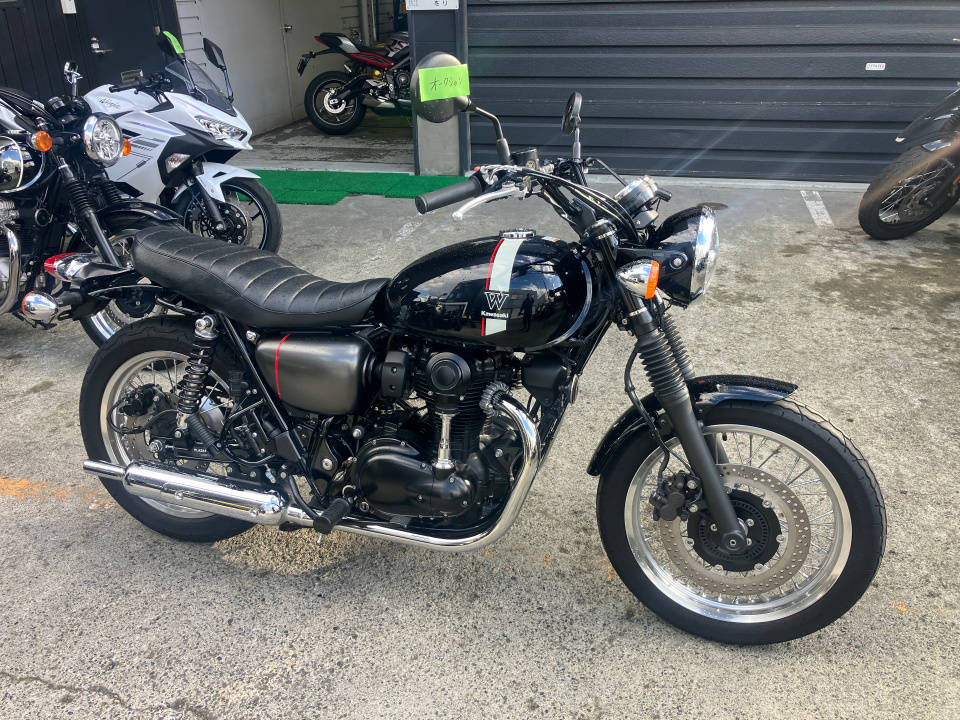 Kawasaki W800 2022