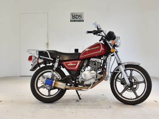 Suzuki GN125-2F 2015