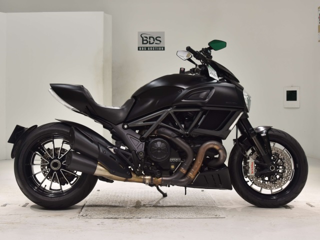 Ducati DIAVEL 2014