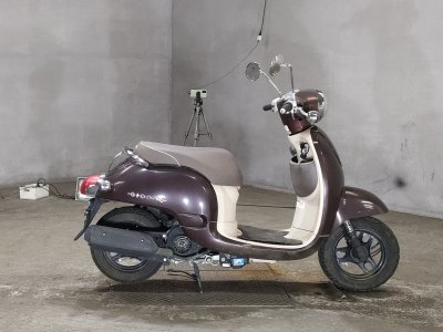 Honda GIORNO 2011
