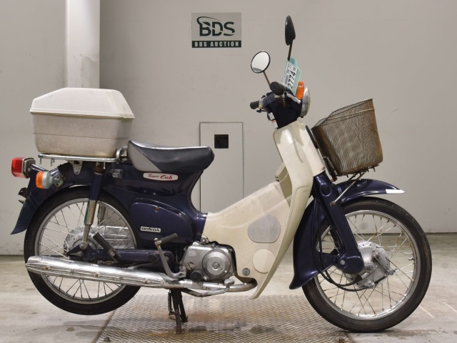 Honda C90 2002
