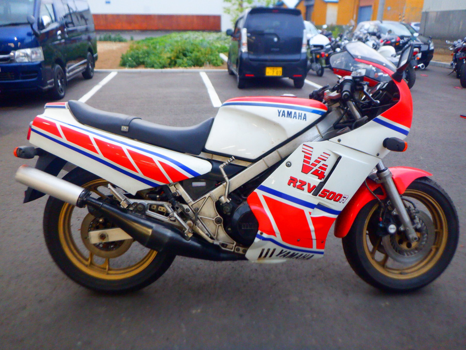 Yamaha RZV500R 1984