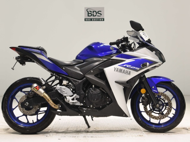 Yamaha YZF-R25A 2015
