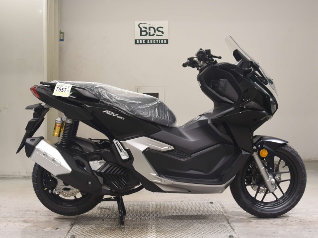 Honda ADV 160 2025