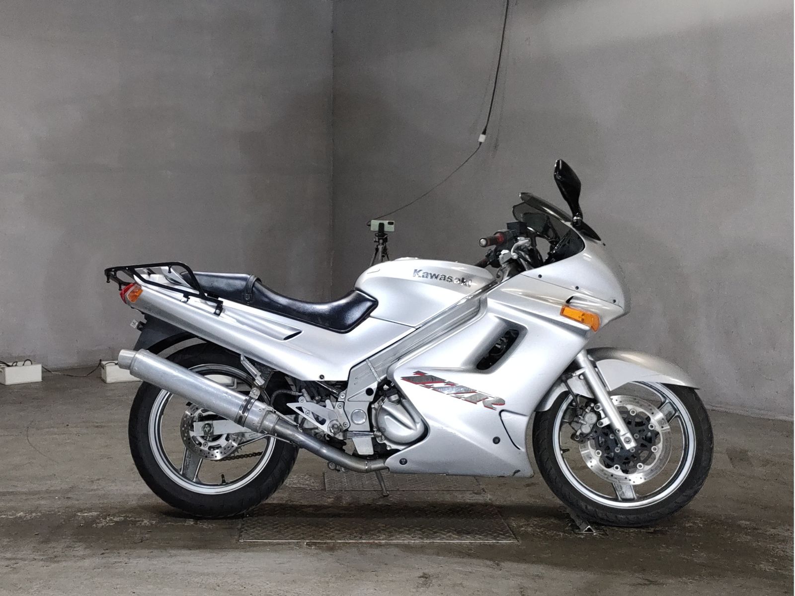 Kawasaki ZZ-R250 2002