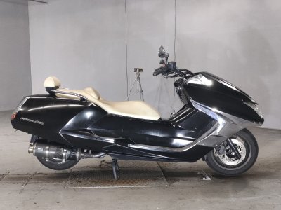 Yamaha MAGZAM 2012
