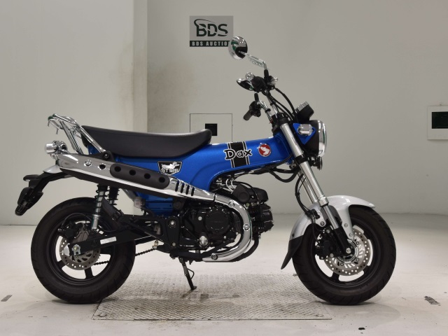 Honda DAX125 2022