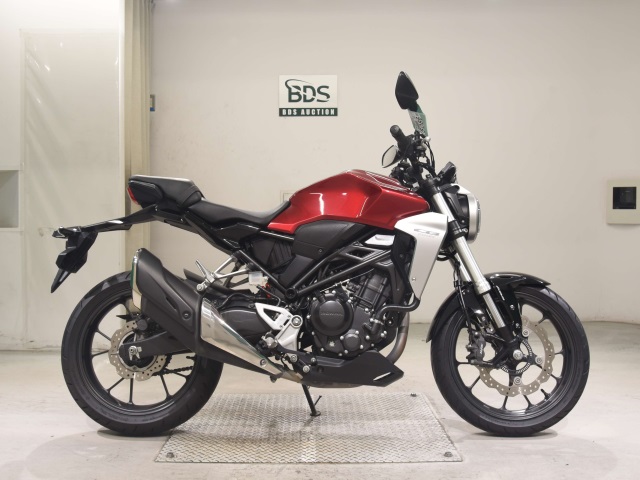 Honda CB250R 2018