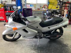 Kawasaki ZZ-R250 2002