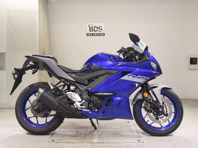 Yamaha YZF-R25A 2021