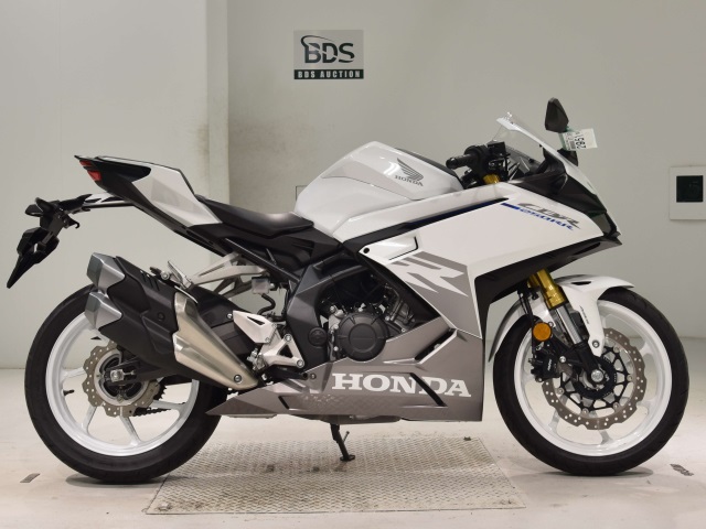 Honda CBR250RR 2023