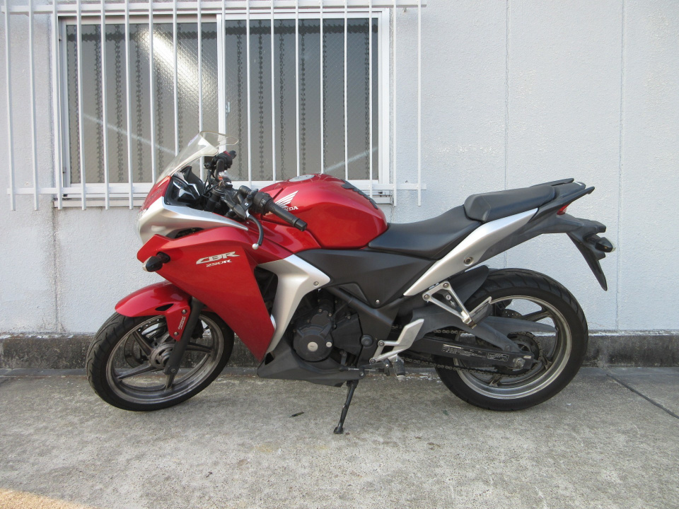 Honda CBR250R