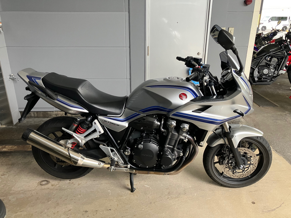 Honda CB1300SF 2023