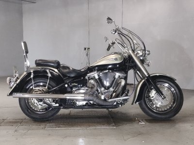 Yamaha XV1600 ROAD STAR 2000