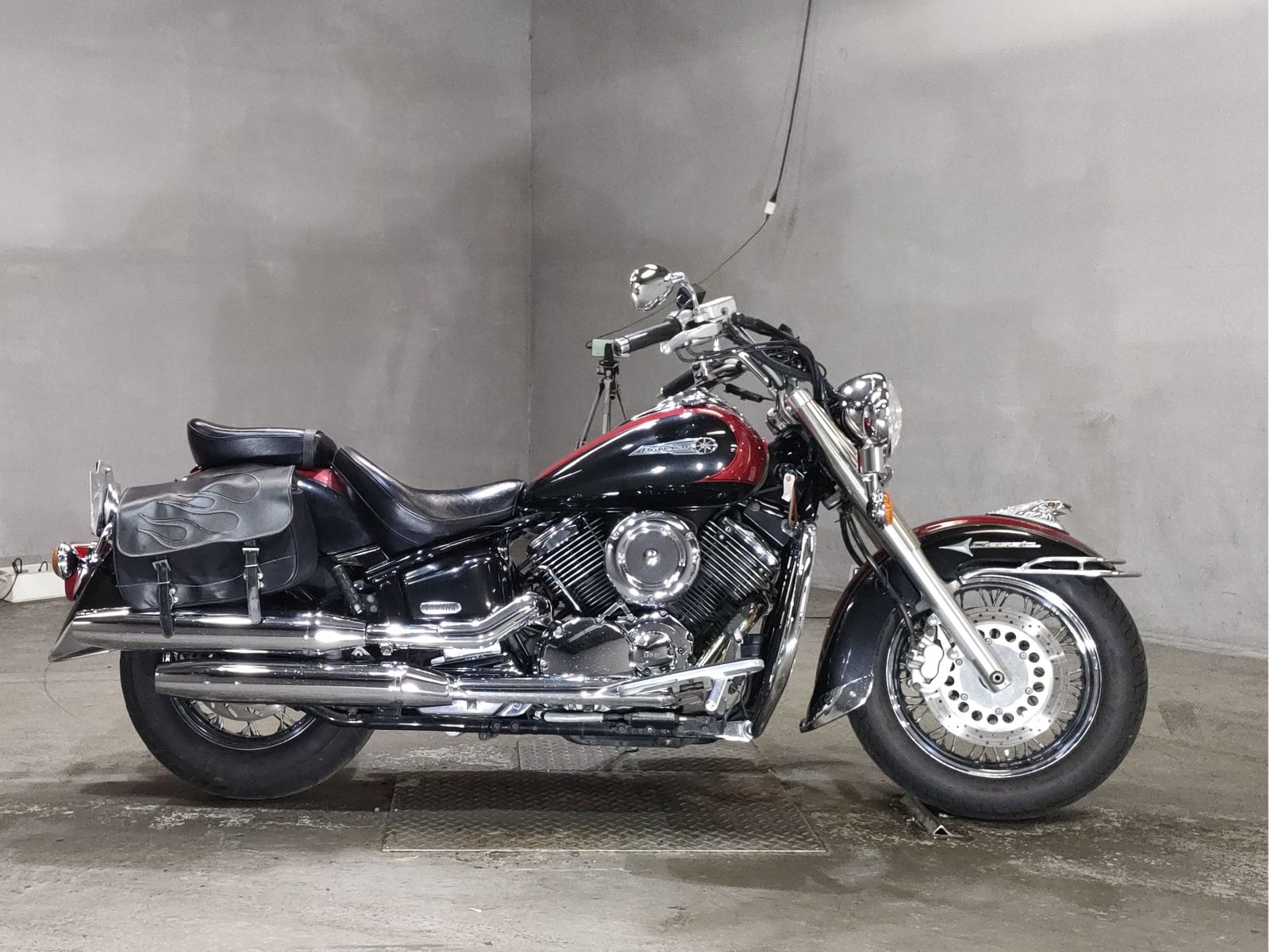 Yamaha DRAGSTAR XVS1100 CLASSIC 2004