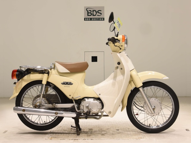 Honda C110 2011