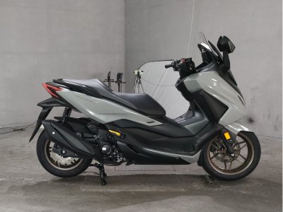 Honda FORZA 2023