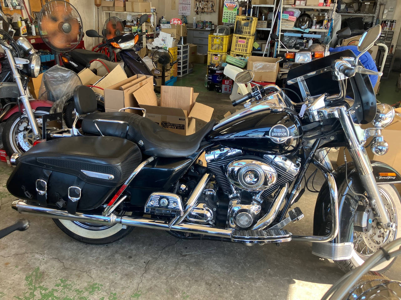 HD ROAD KING FLHRC 2008