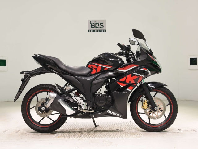 Suzuki GIXXER150SF 2017
