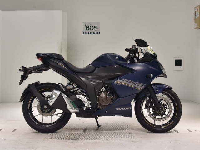 Suzuki GIXXER250SF