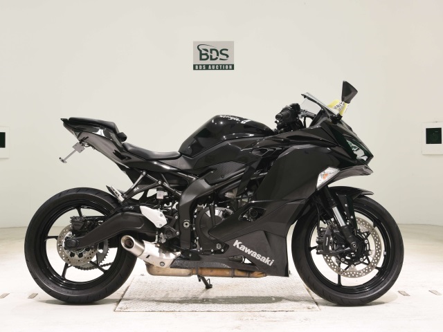 Kawasaki NINJA ZX-25R 2022