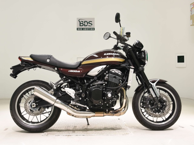 Kawasaki Z900RS 2024